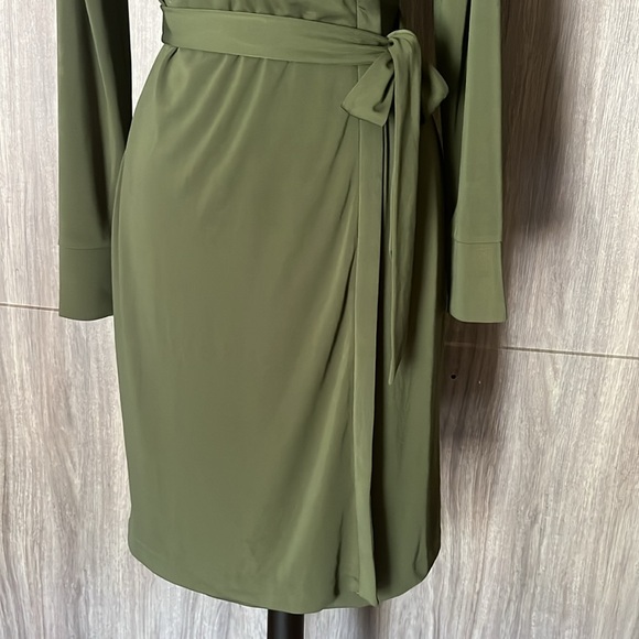 Ann Taylor Wrap Dress - Picture 6 of 13